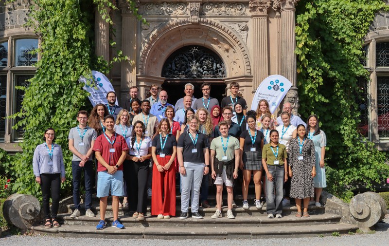 Bild zur PM vom 29.08.2025 - Physik trifft Medizin: Erste ADMIT Summer School auf Schloss Rauischholzhausen