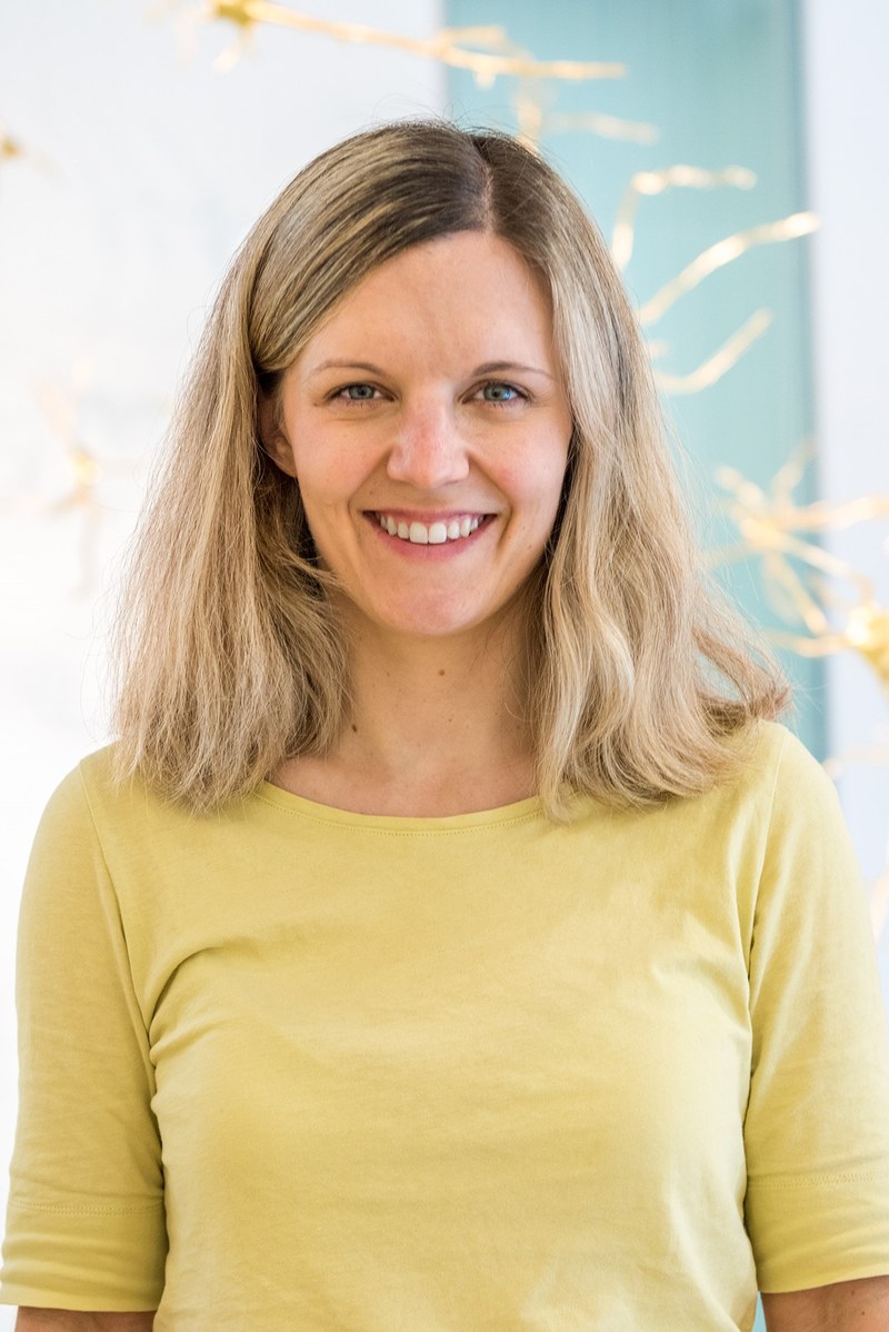Dr. Katharina Dobs