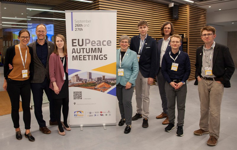 PM140-24 EUPeaceHerbsttagung_JLUDelegation_FotoLopez.jpg