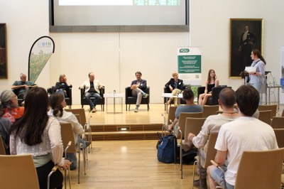 Bild JLU_Hanna Meisel9.JPG