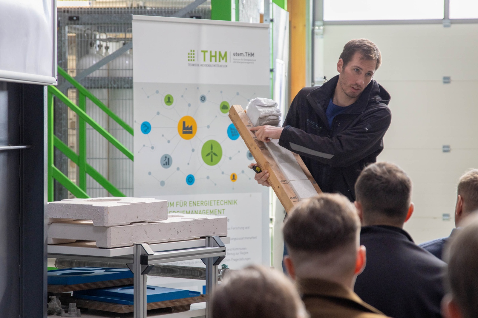 Austausch über Wasserstoff und Energiewende an der THM